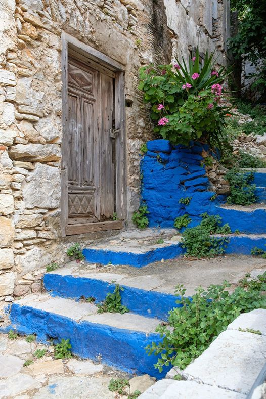 old-door-blue-steps