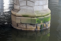 Holding the bridge up